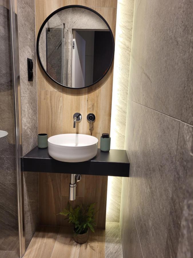 Luxury Copper Apartment II วูดช์ ภายนอก รูปภาพ